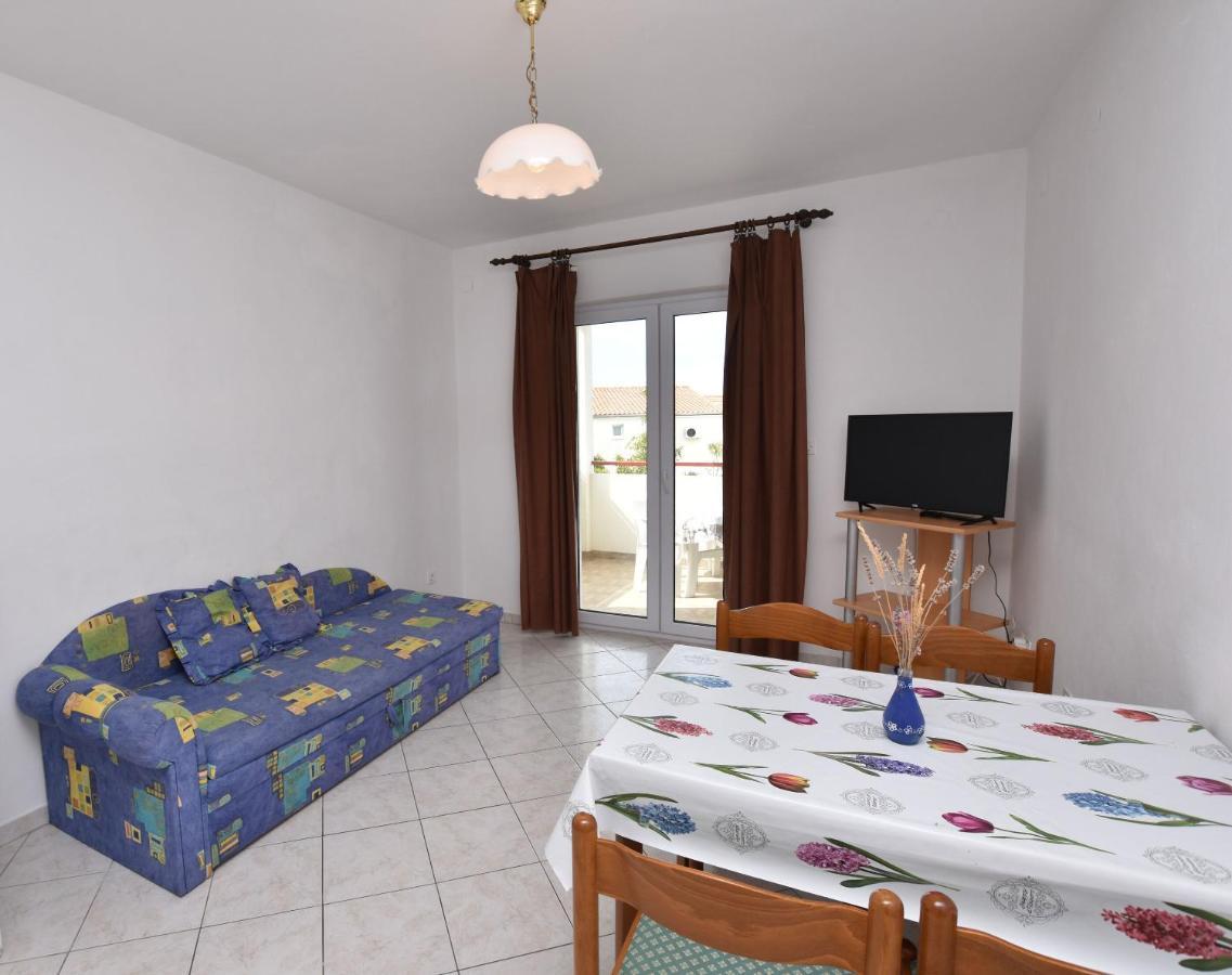 Apartments And Room Kiko Primosten Exterior photo