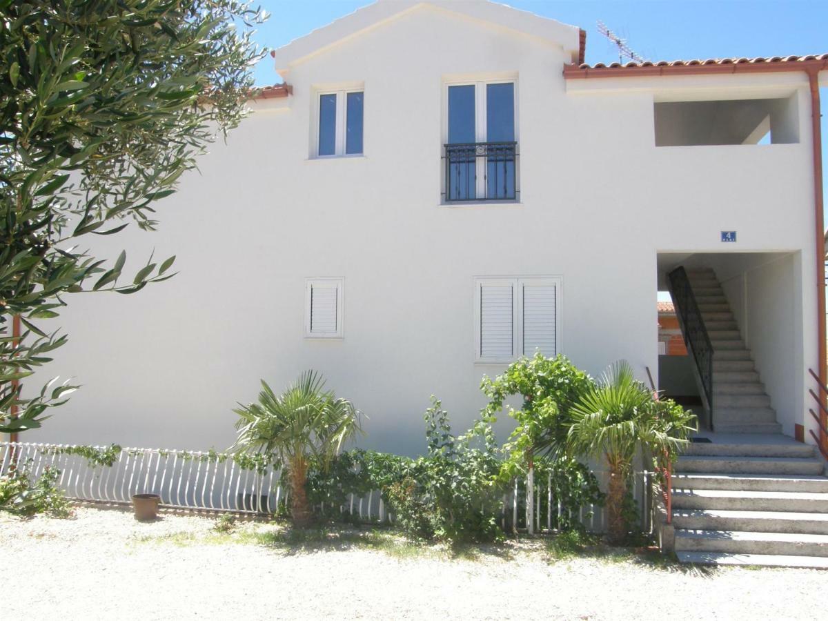 Apartments And Room Kiko Primosten Exterior photo